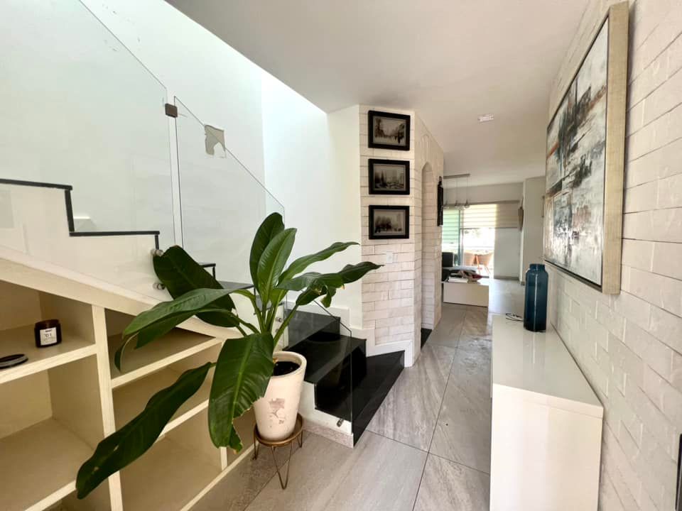 Real Del Carmen House image 1 of 20