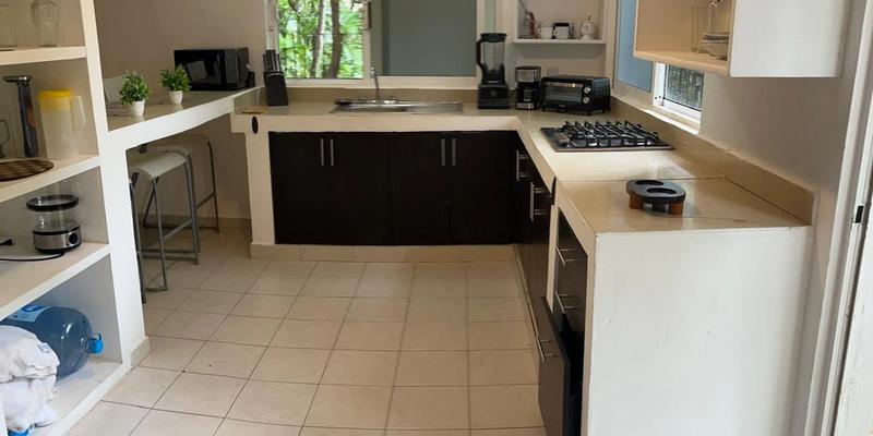 Charming 2-Bedroom Garden House image 2 of 13