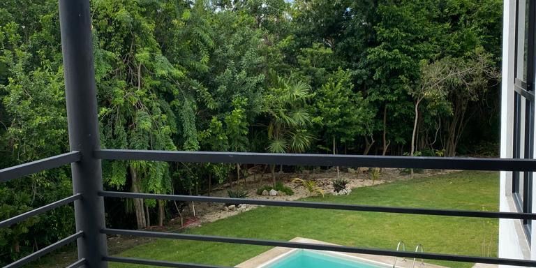 Uxmal Modern Condo  image 9 of 13