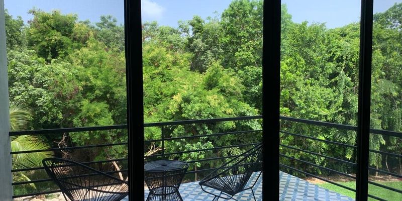 Uxmal Modern Condo  image 1 of 13