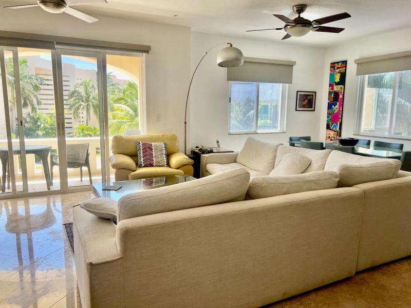 Luna Maya condo For Sale image 2 of 28