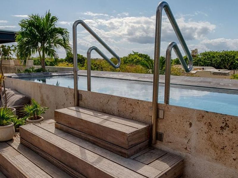 AWA 3 Bedroom loft image 25 of 29