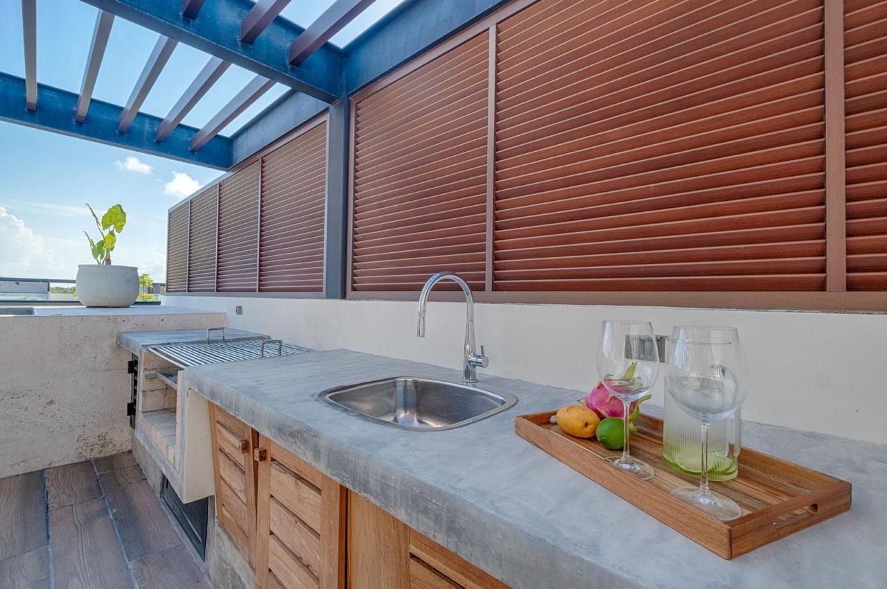 3 Bedroom AWA Penthouse image 43 of 49