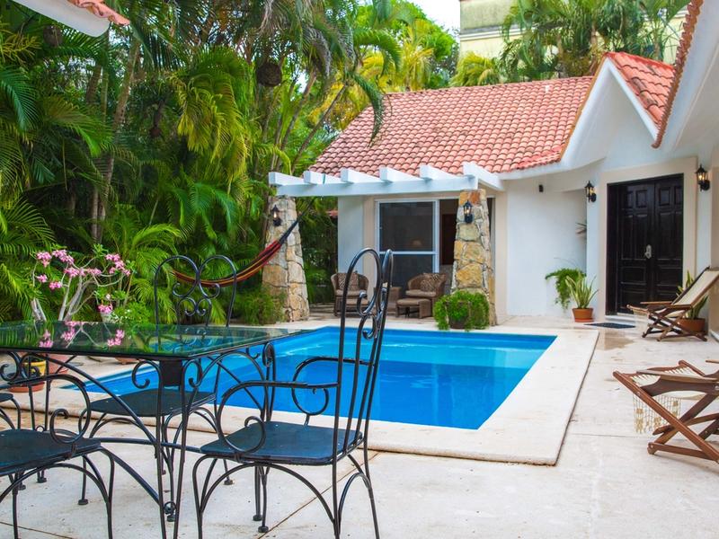 Villa Perla Elegant Single Story image 11 of 28