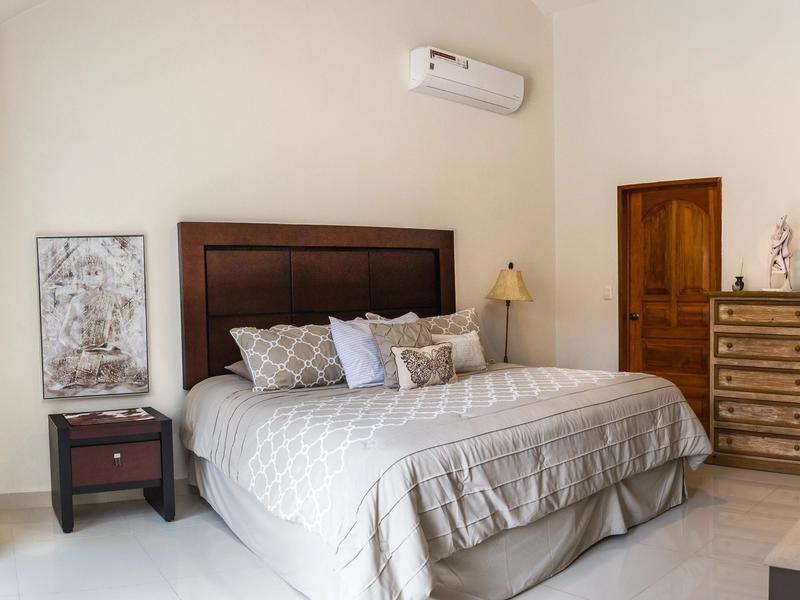 Villa Perla Elegant Single Story image 7 of 28