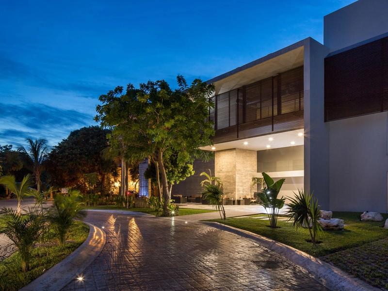 Vaiven Del Mar image 1 of 14