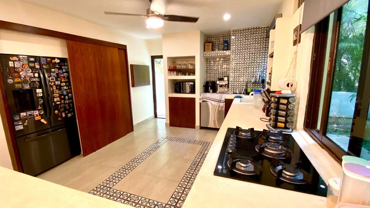 4 Bedroom Villa in Playacar  image 7 of 28