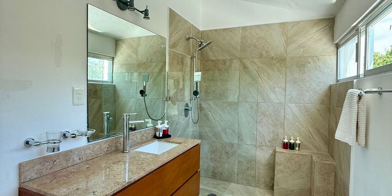 4 Bedroom Villa for Sale image 7 of 24