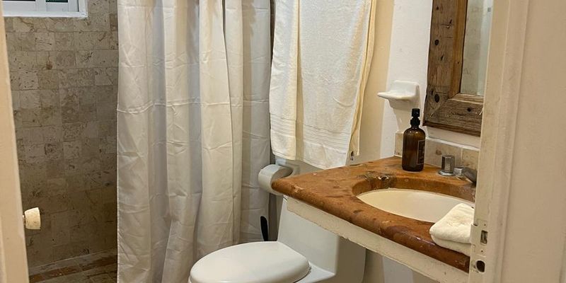 Charming 2-Bedroom Garden House image 6 of 13