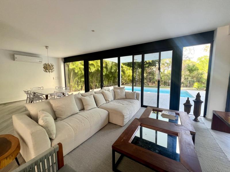 Club Real Modern Villa for rent image 3 of 22