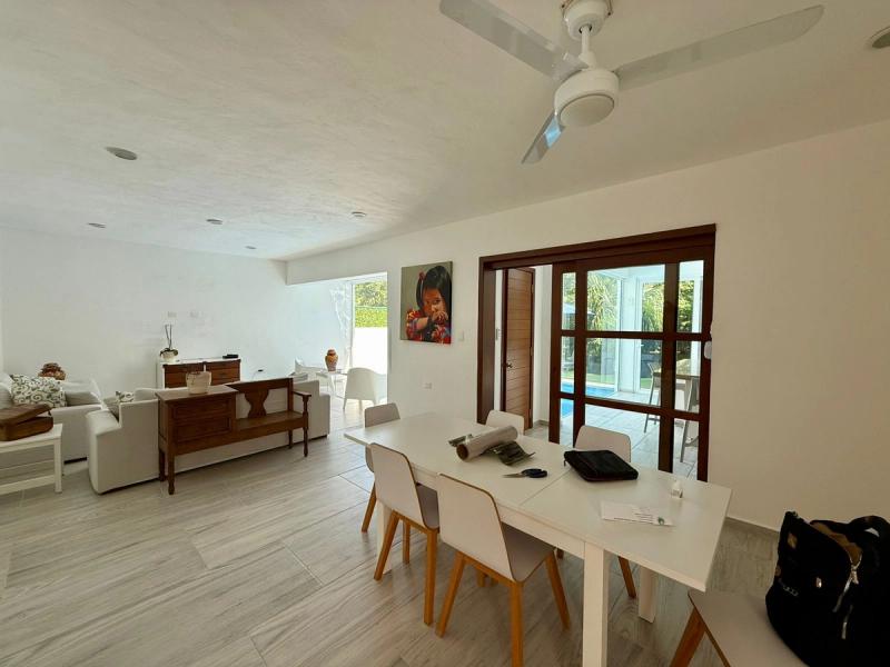 4 Bedroom Villa for Sale image 14 of 24