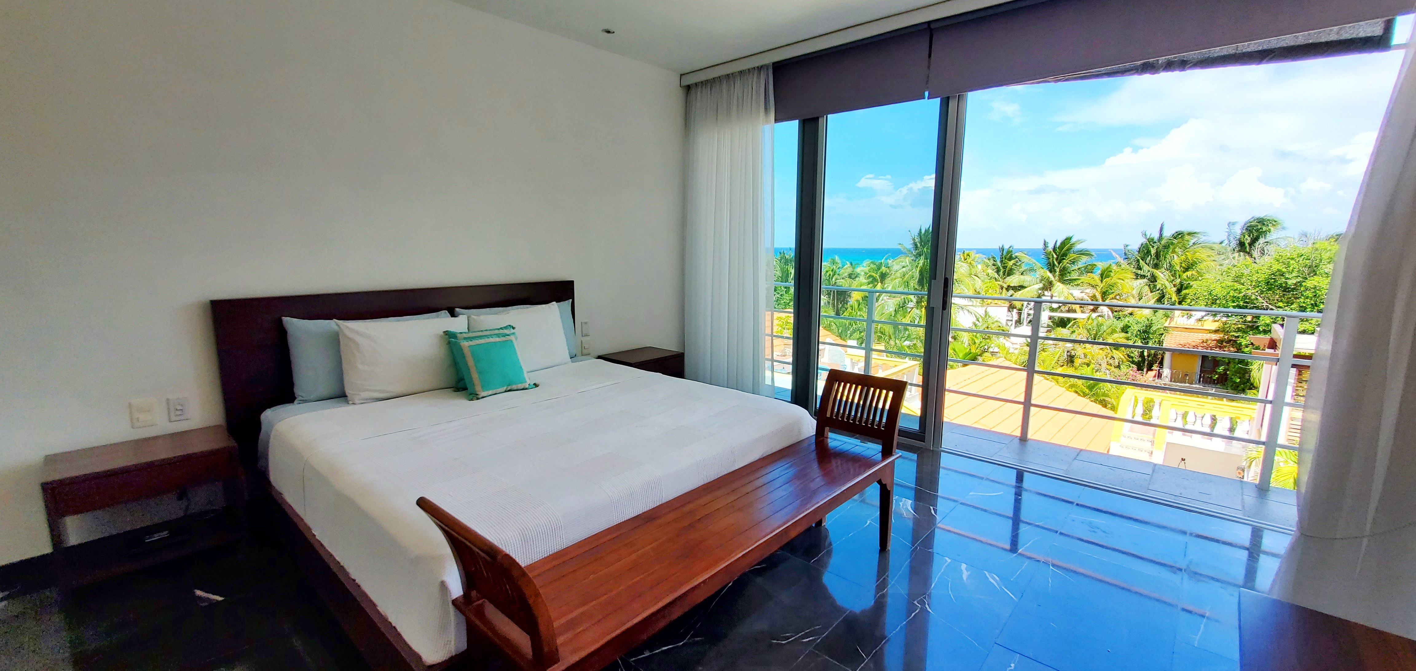 Villa Alma Steps to the Beach image 14 of 78