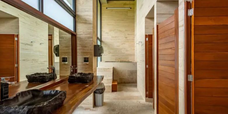 AWA Luxury 3 Beds Apartment image 9 of 51