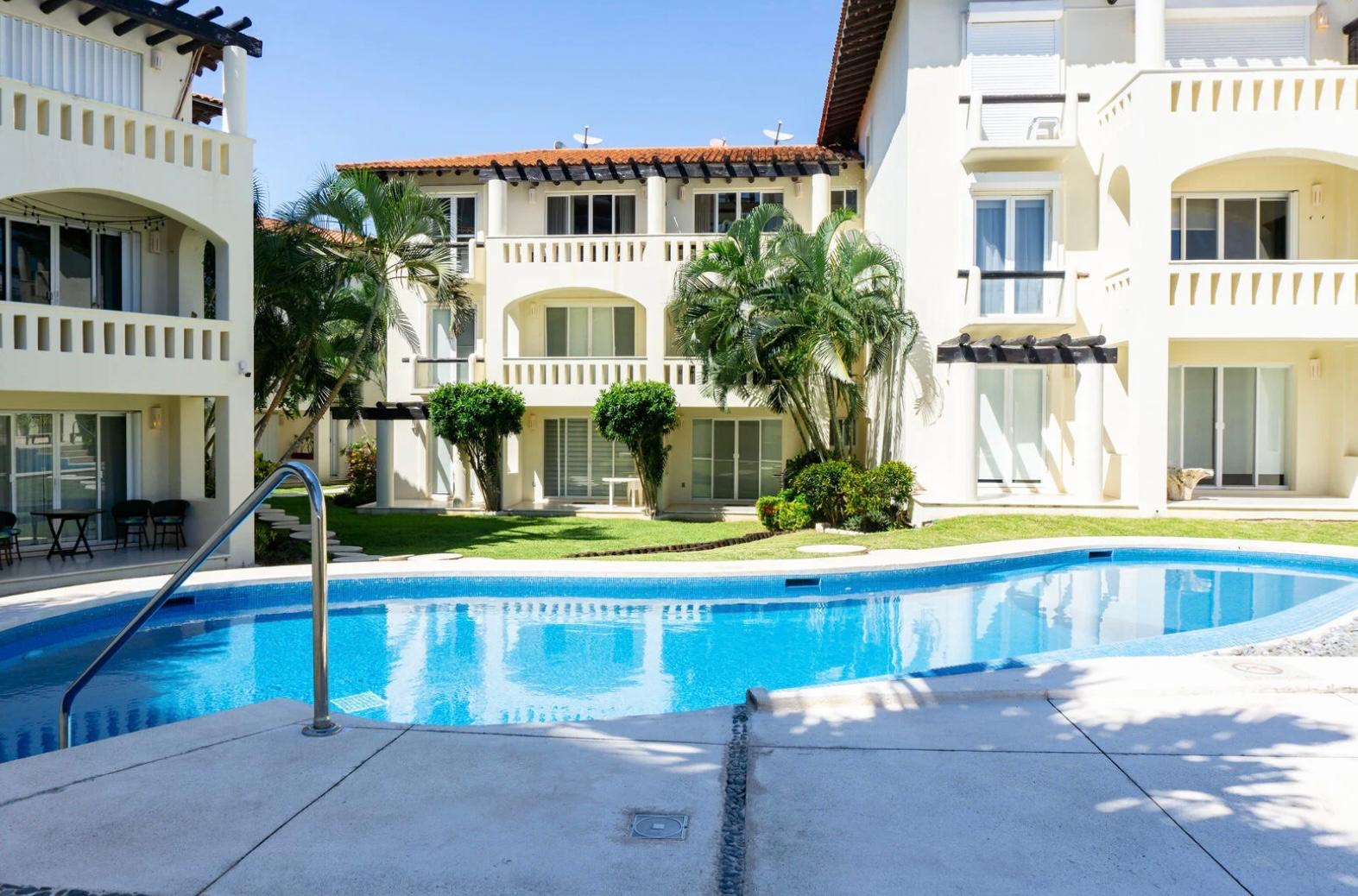 Luna Maya condo near Beach  image 4 of 28