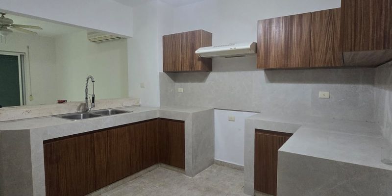 Real Del Carmen Townhouse image 4 of 18