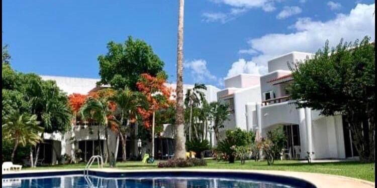 Mayamar Playacar House  image 1 of 20