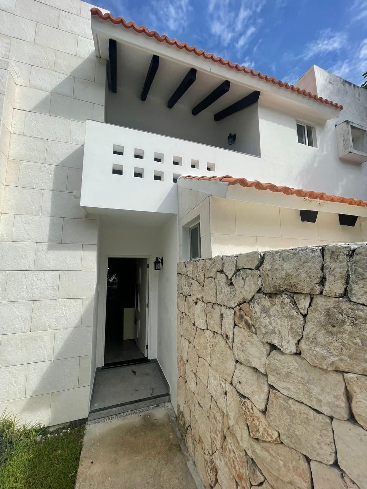 Real Del Carmen Modern Townhouse image 4 of 29