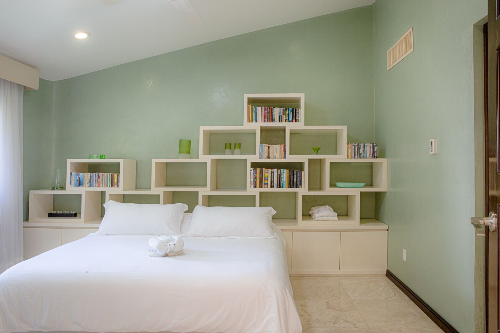 Villa Turquesa Beach Front  image 11 of 26