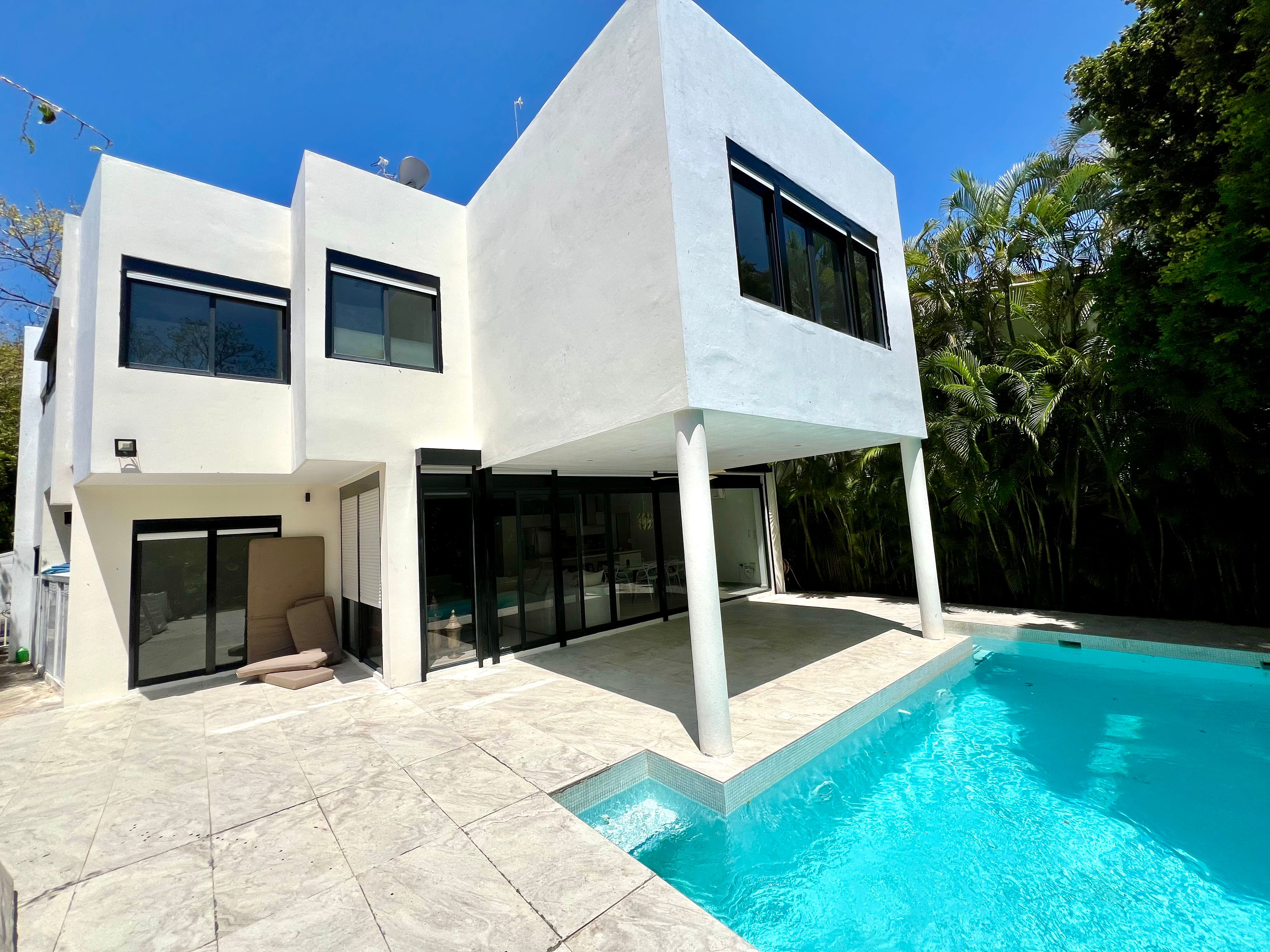 Club Real Modern Villa for rent image 19 of 22