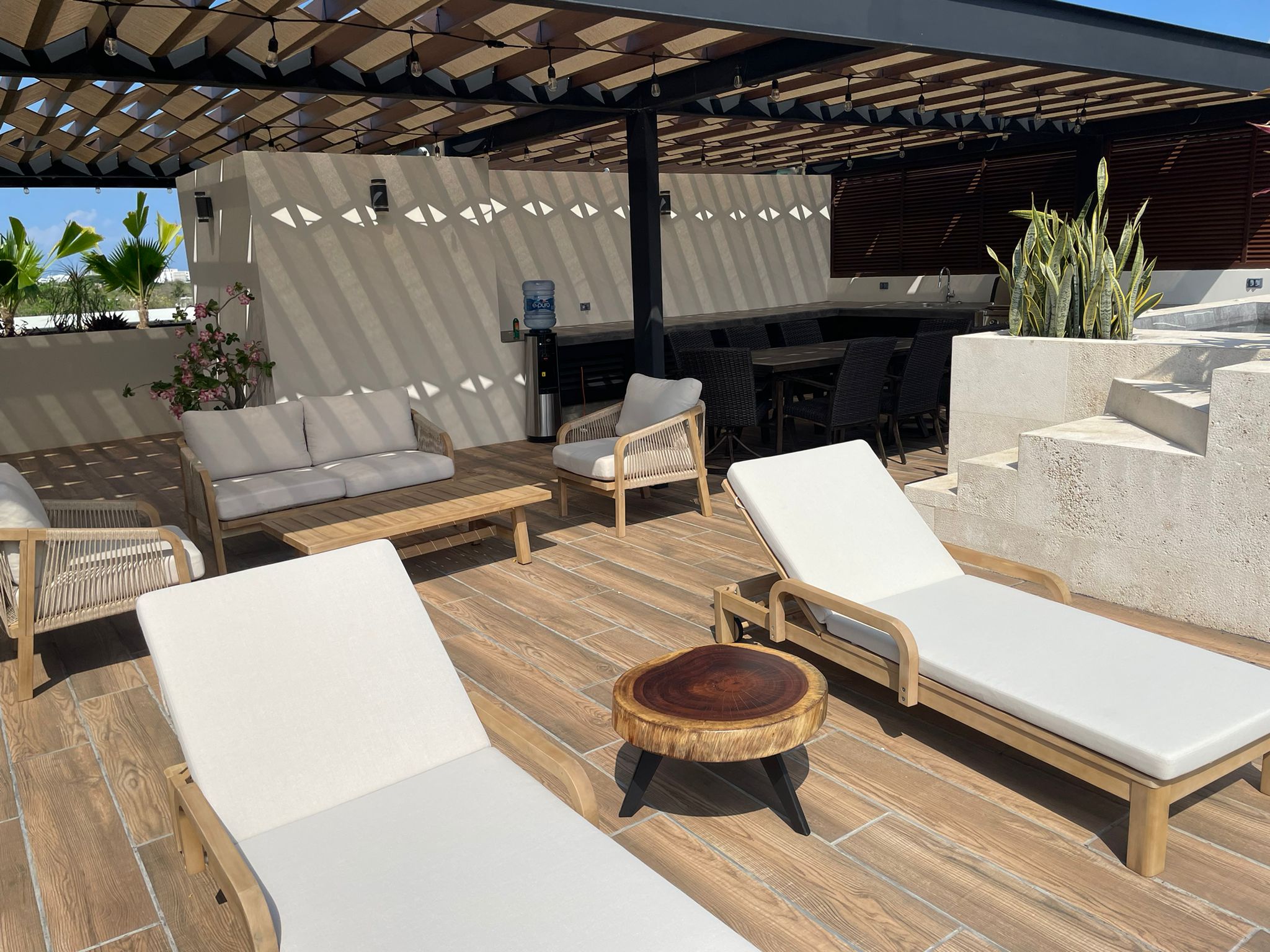 AWA Luxury Penthouse 3 Bdrm image 13 of 19