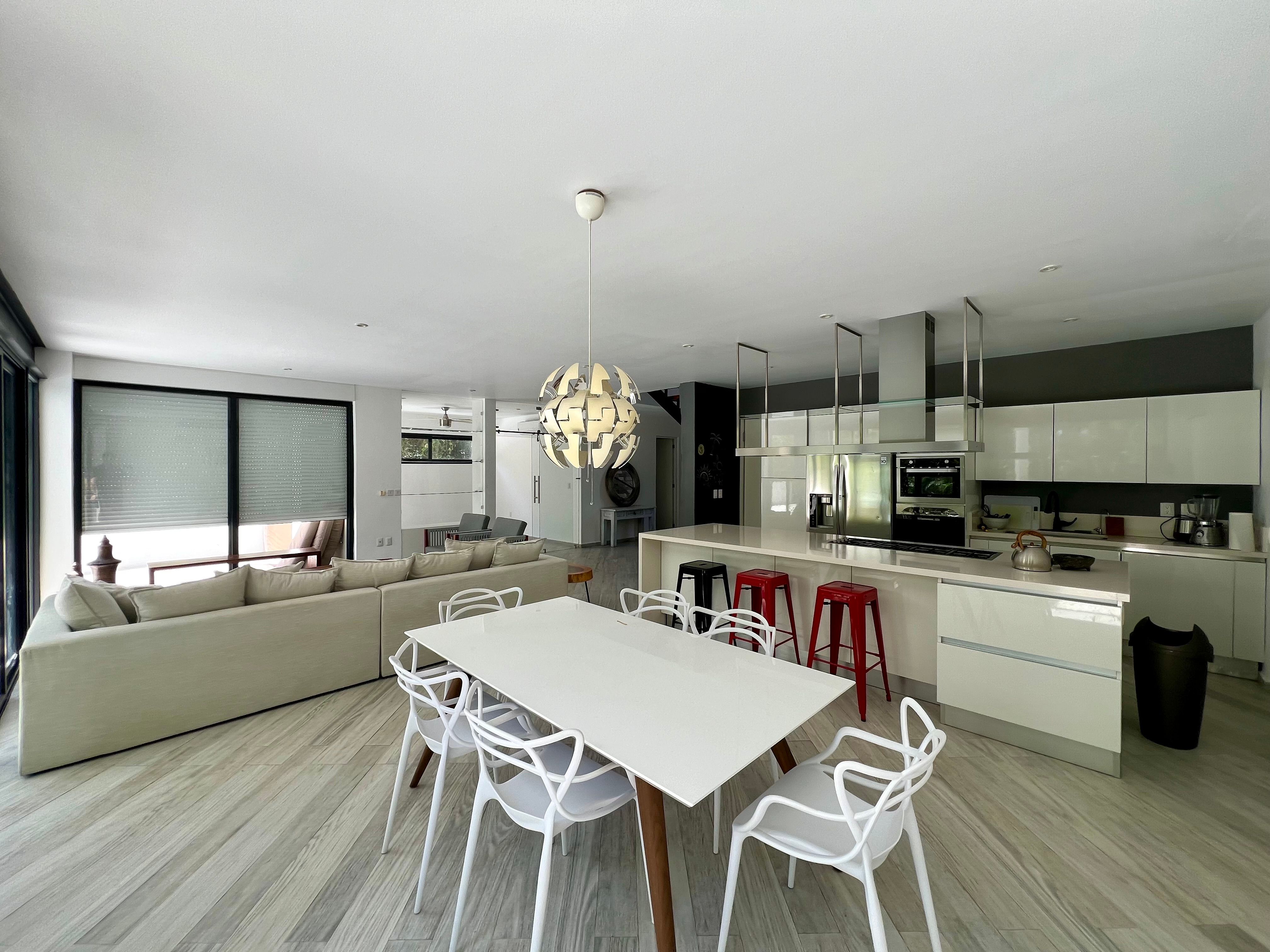 Club Real Modern Villa for rent image 21 of 22