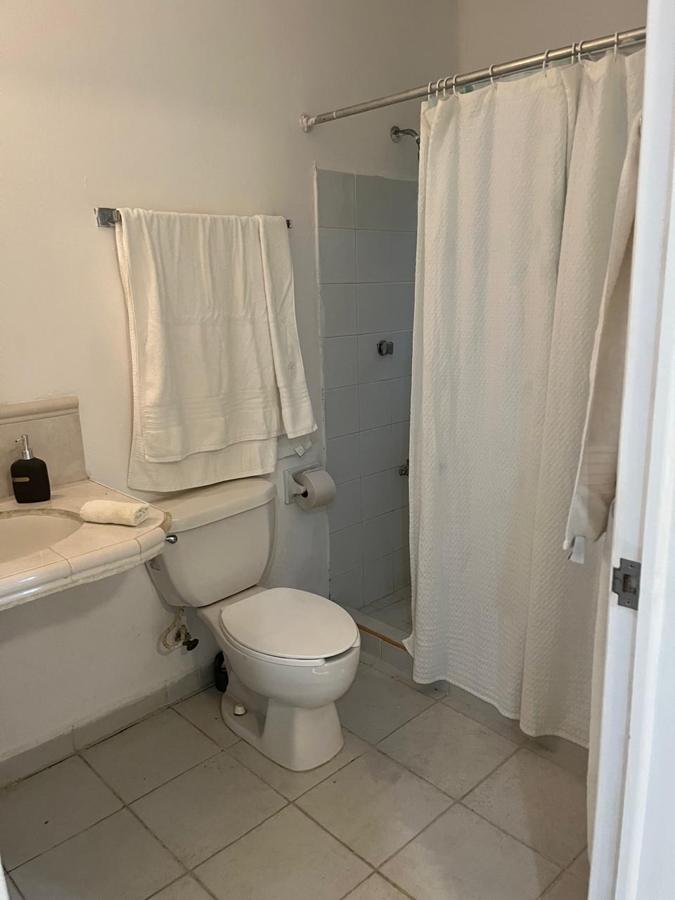 Charming 2-Bedroom Garden House image 13 of 13