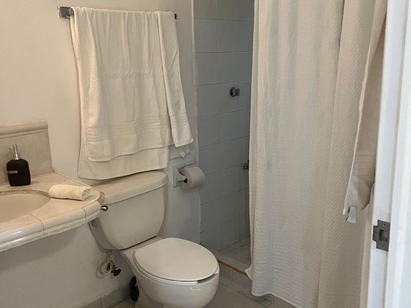 Charming 2-Bedroom Garden House image 13 of 13