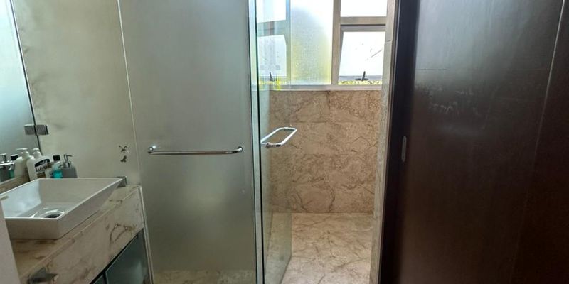 Penthouse de lujo image 6 of 13