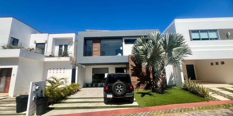 Modern 3 Beds Villa in Bambu image 1 of 29