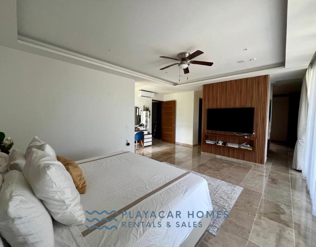 Modern Club Real Jungle Villa image 16 of 87