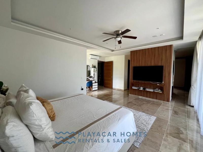 Modern Club Real Jungle Villa image 16 of 87