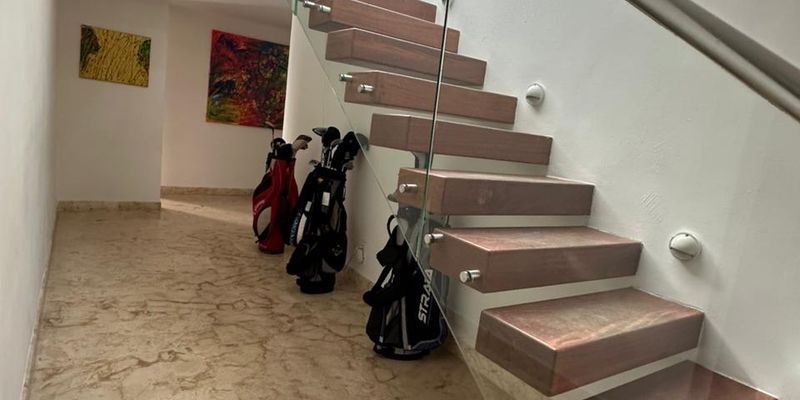 Penthouse de lujo image 3 of 13