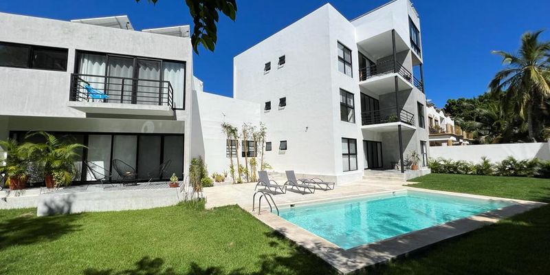 Uxmal Modern Condo  image 11 of 13