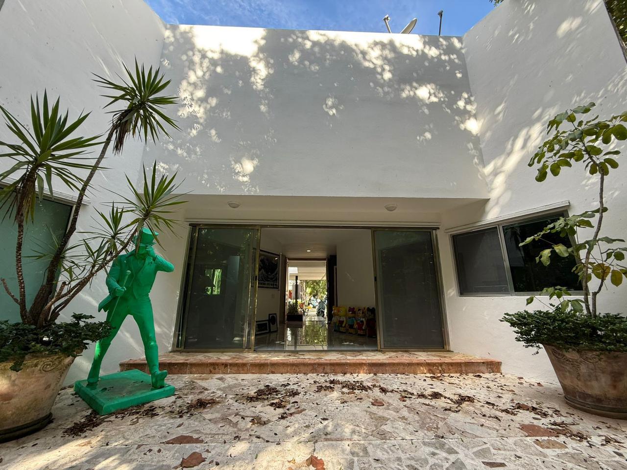 Elegant Villa in Playacar image 3 of 50