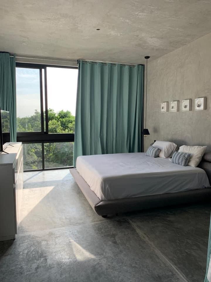 Uxmal NYC Style Loft image 4 of 16