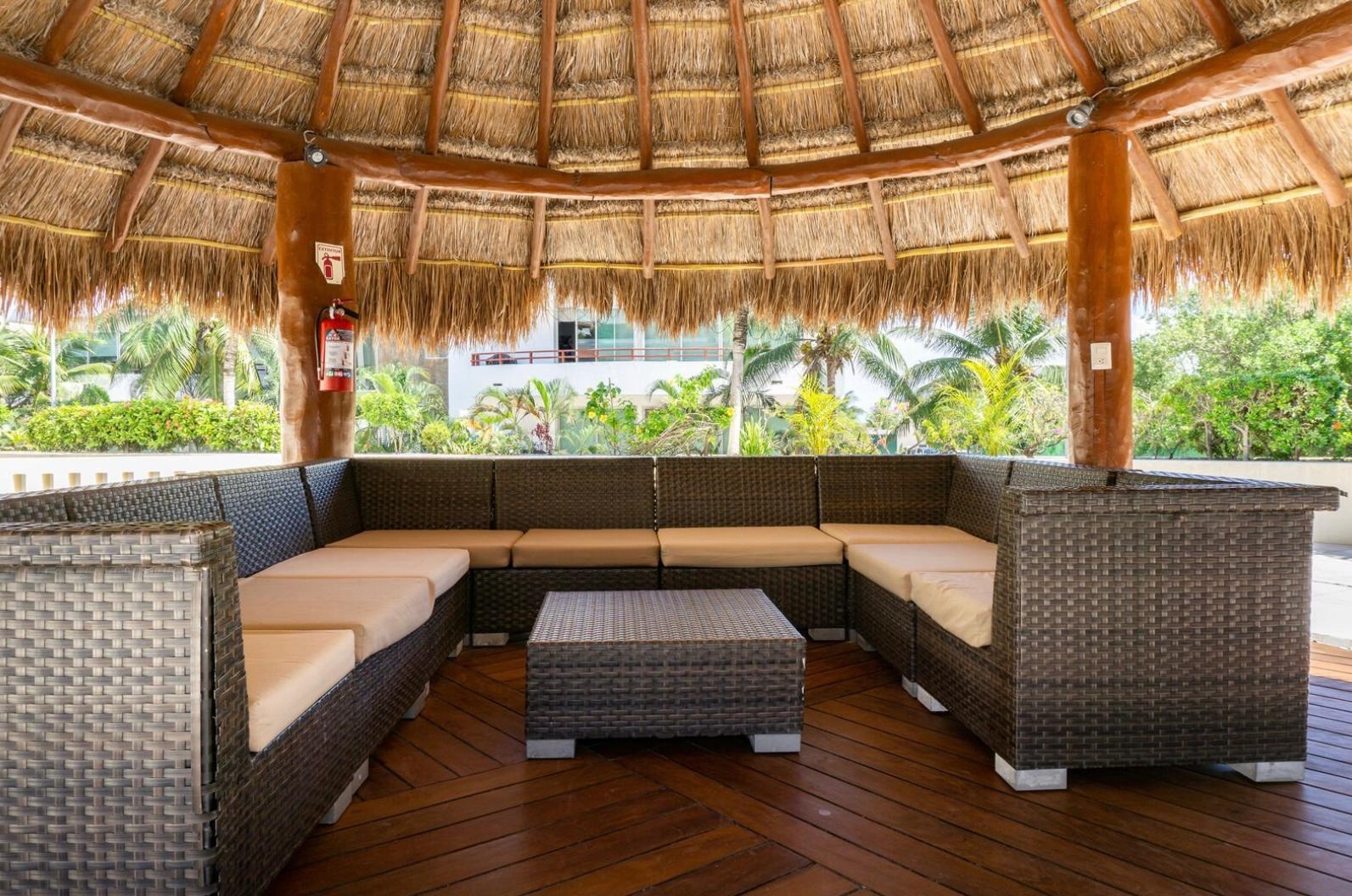 Luna Maya condo near Beach  image 3 of 28