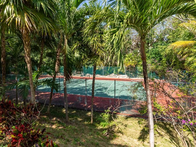 Playacar Villa Close to Beach image 20 of 50