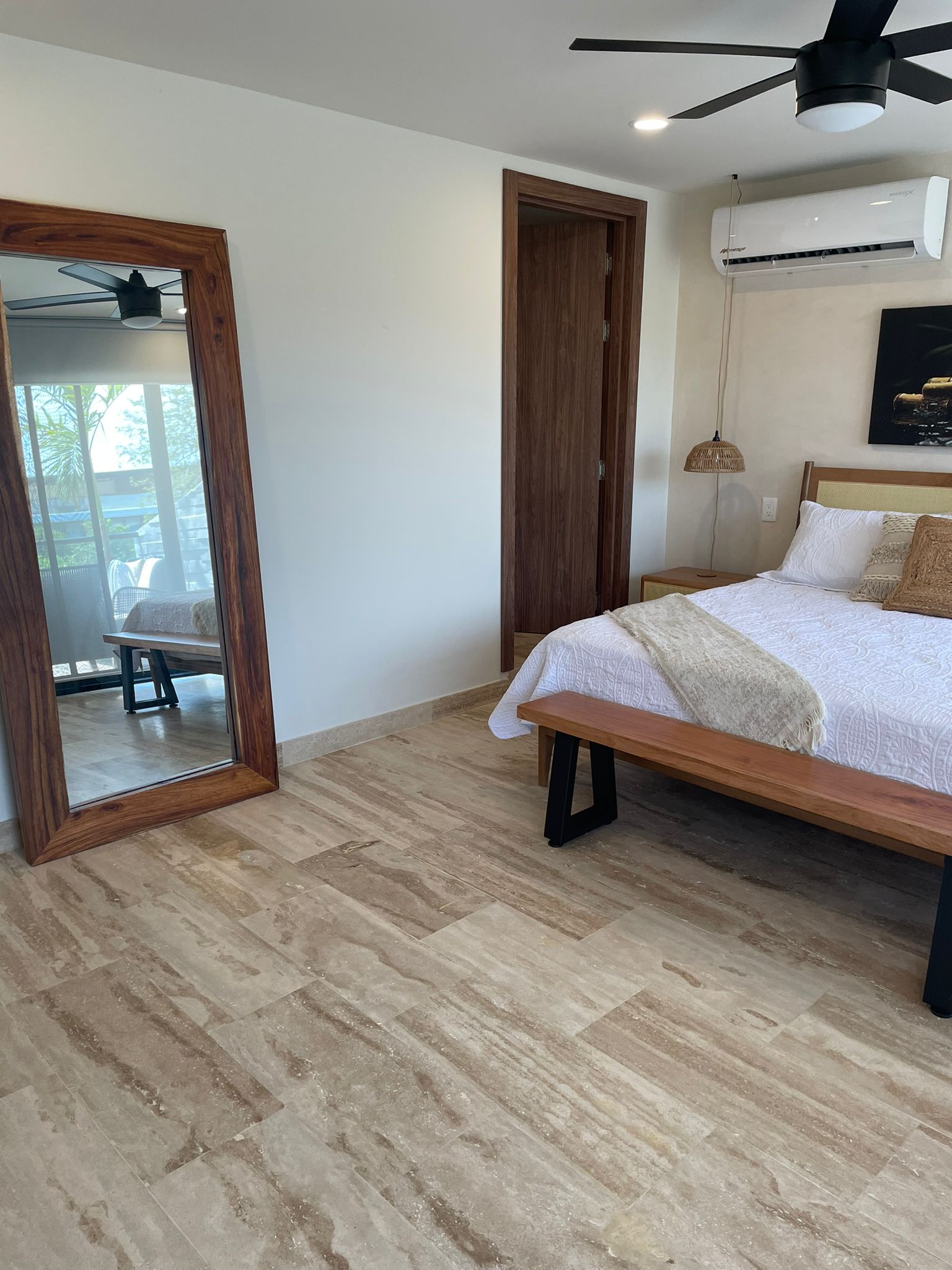 AWA Luxury Penthouse 3 Bdrm image 8 of 19