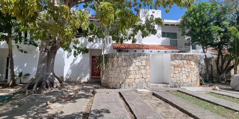 Real Del Carmen Townhouse image 1 of 18