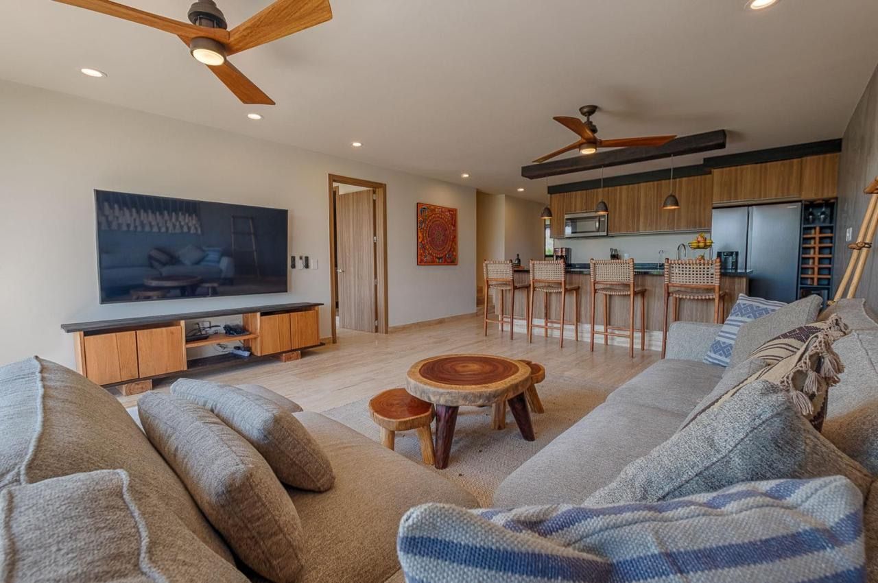 3 Bedroom AWA Penthouse image 48 of 49