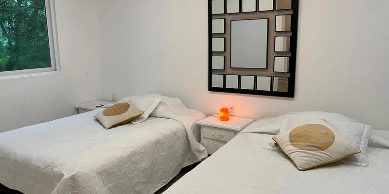 Charming 2-Bedroom Garden House image 7 of 13