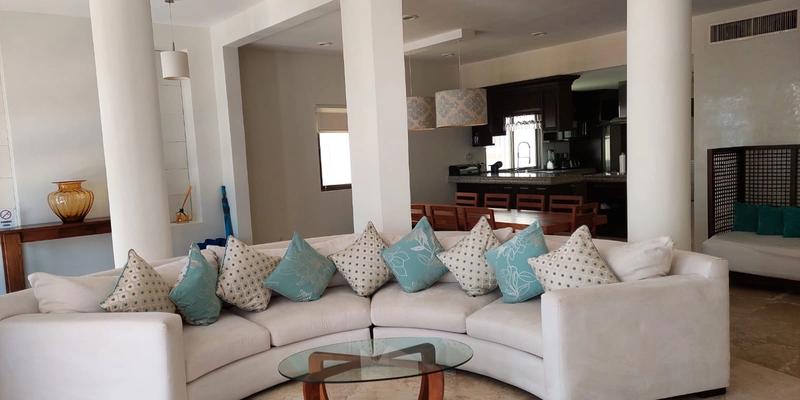 Villa Turquesa Beach Front  image 19 of 26