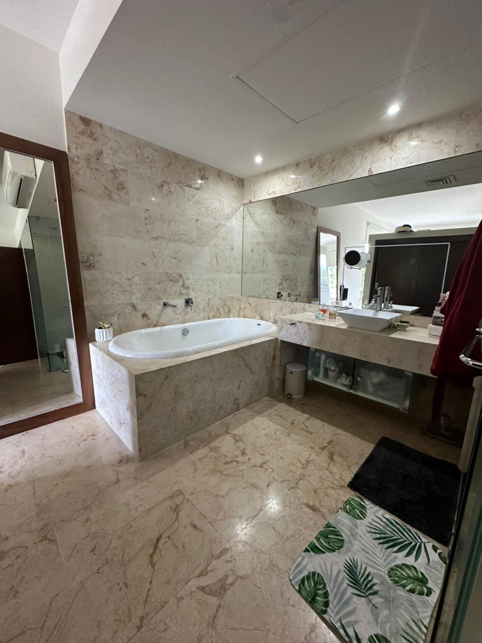 Penthouse de lujo image 8 of 13