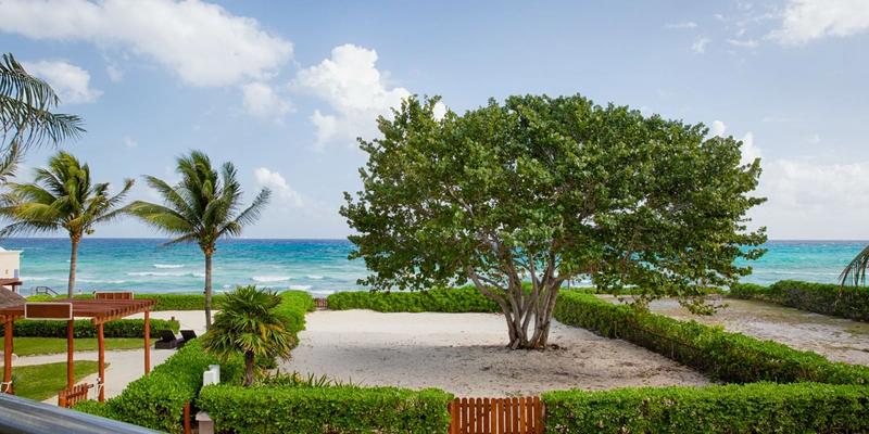 Villa Turquesa Beach Front  image 24 of 26