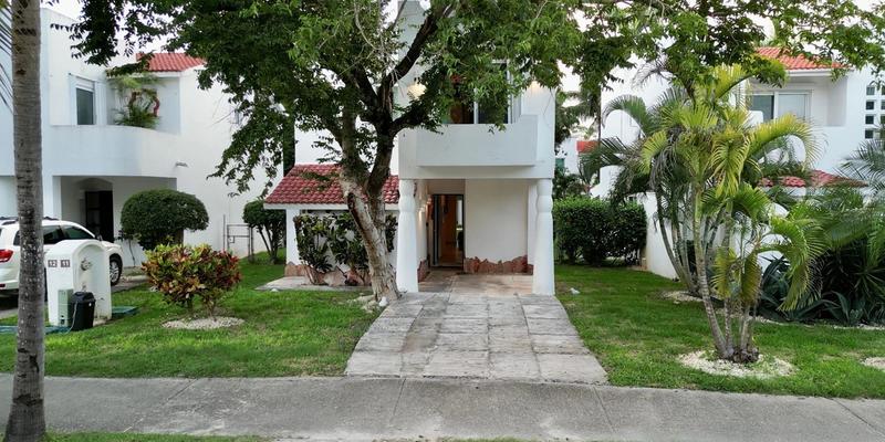 Playacar Cute House image 2 of 18