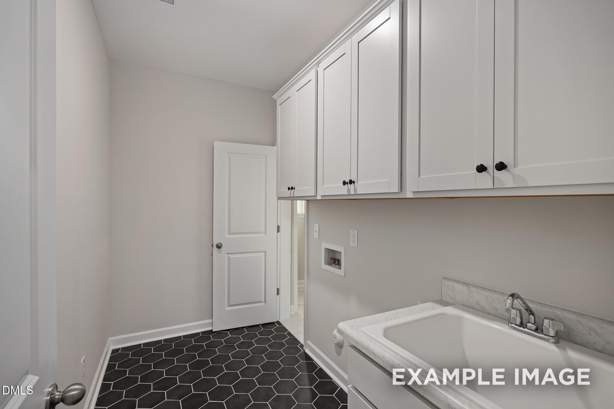 Image 15 of Davidson Homes' New Home at 912 Diana Victoria Court