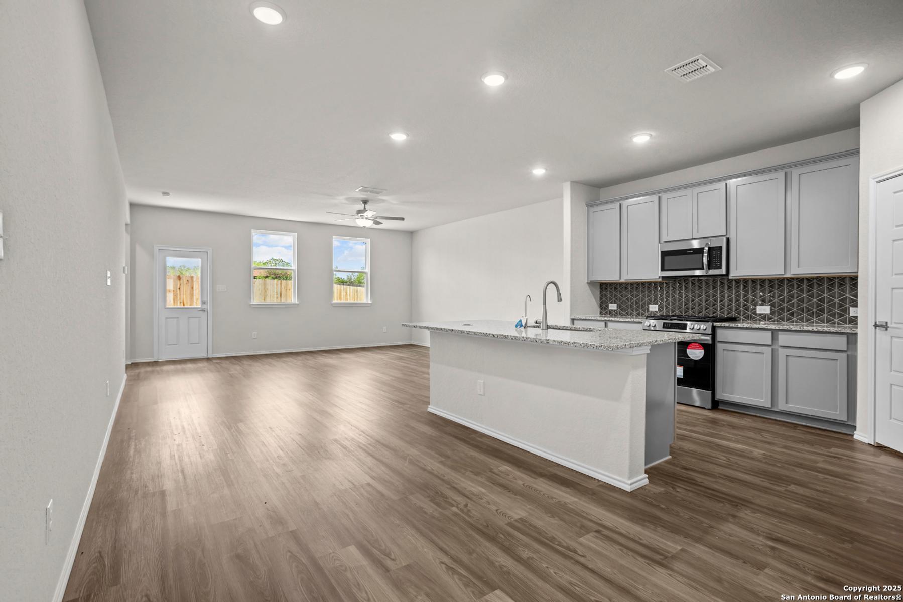 Image 10 of Davidson Homes' New Home at 3421 Meteor Night