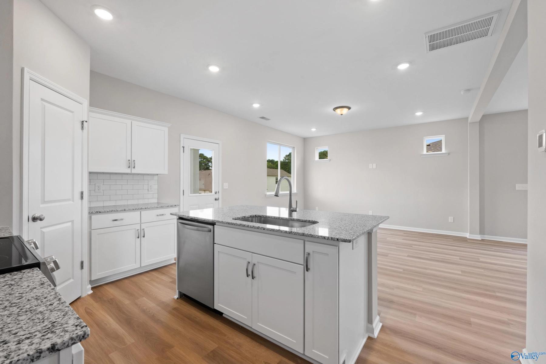 Image 10 of Davidson Homes' New Home at 105 Shirley Harris Drive