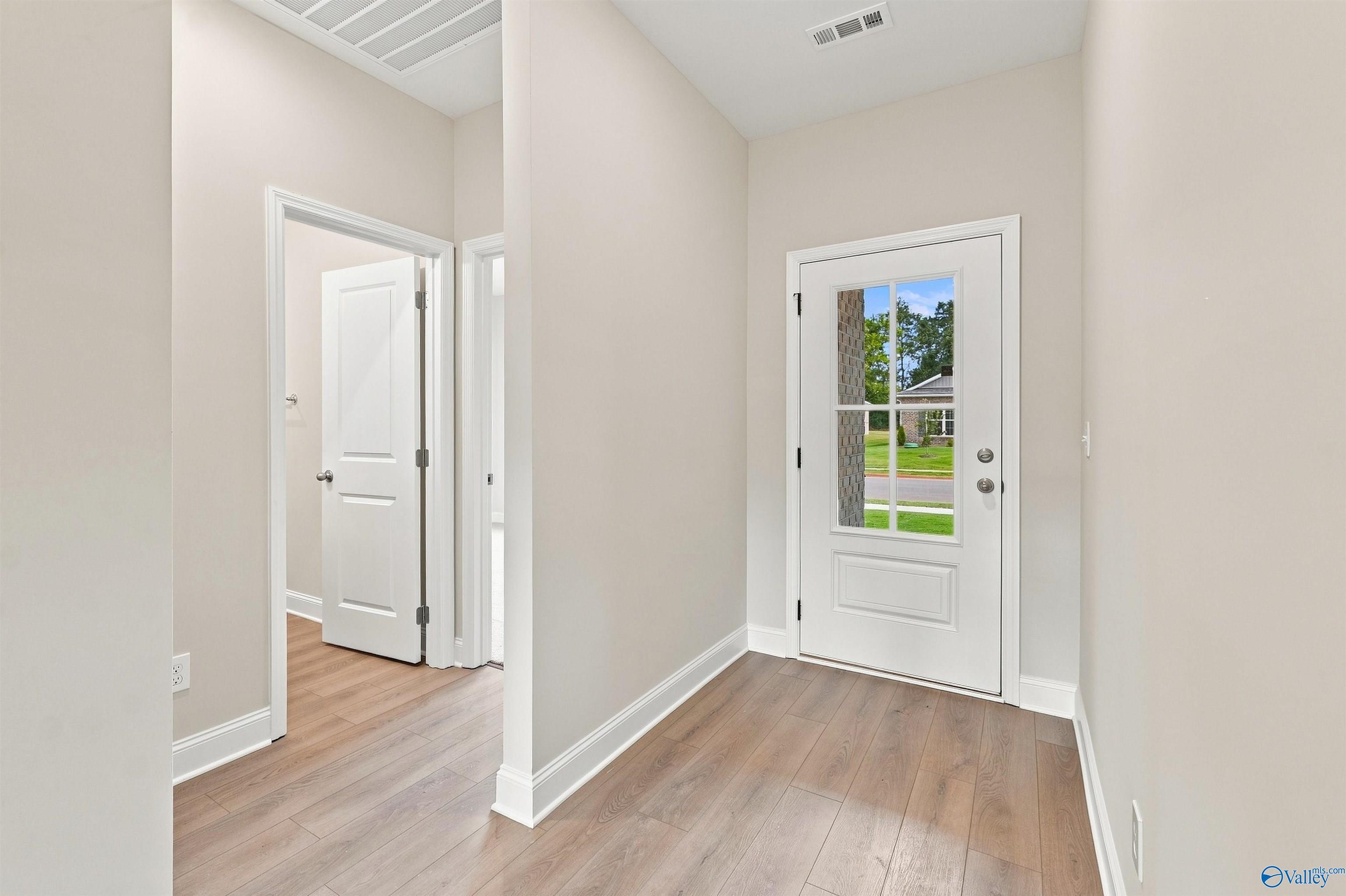 Image 7 of Davidson Homes' New Home at 227 Jerrie Lynn Boulevard