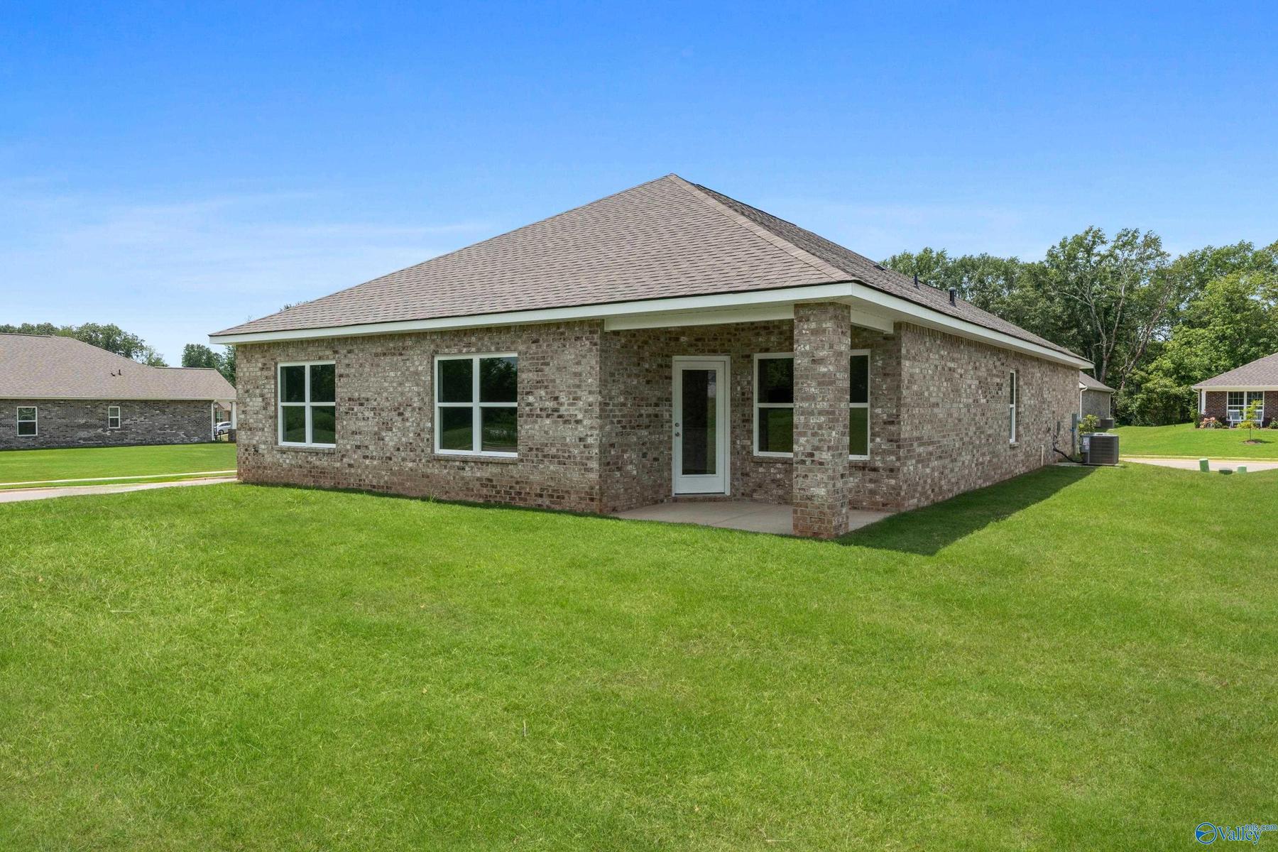 Image 23 of Davidson Homes' New Home at 167 River Pointe Drive